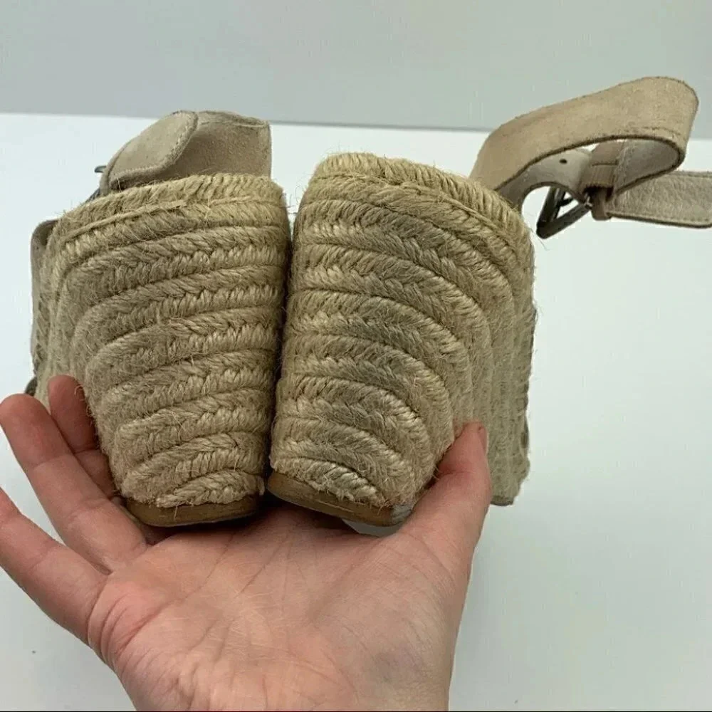 Caslon Espadrilles size 9.5 beige suede wedges